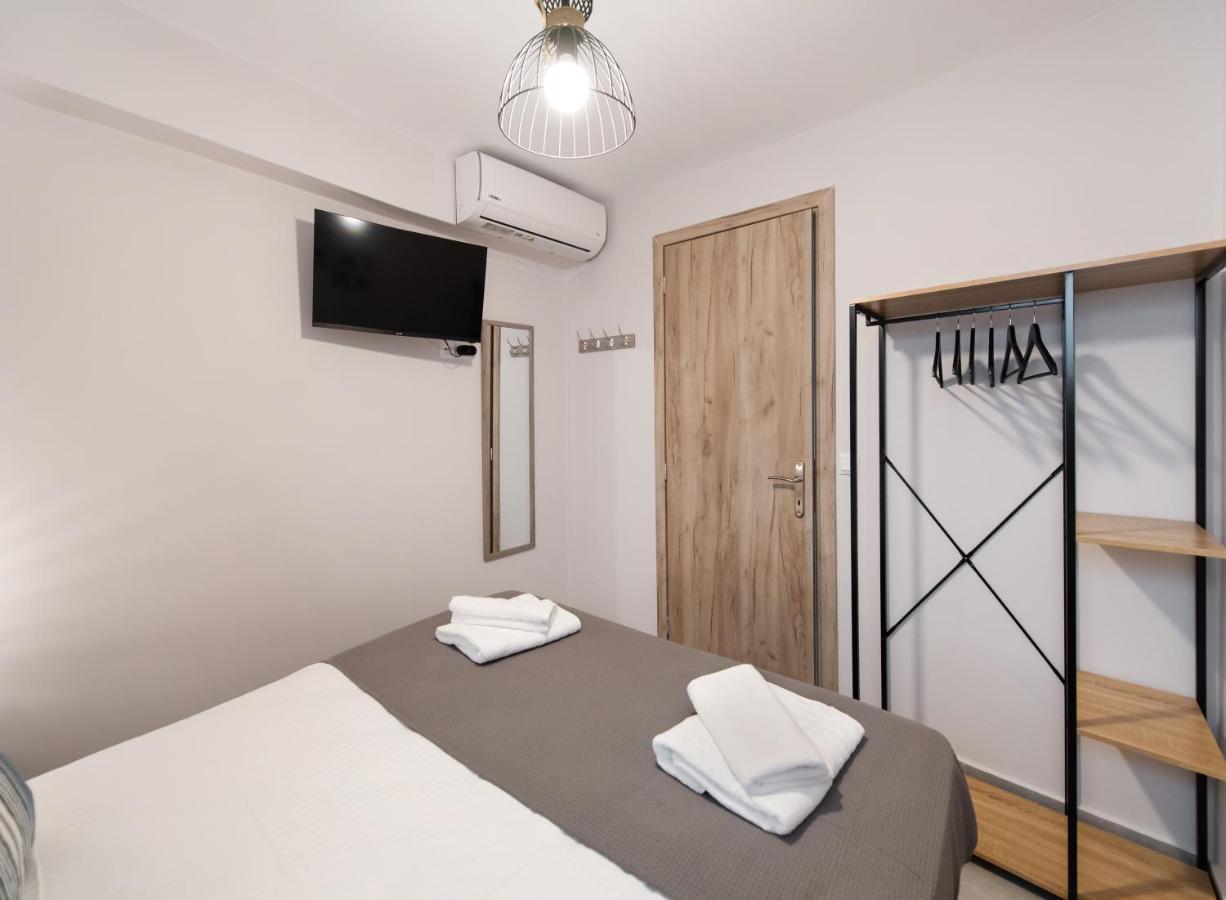 Angelica'S And Irene'S Design Apartments Swimming Pool Никиана Экстерьер фото