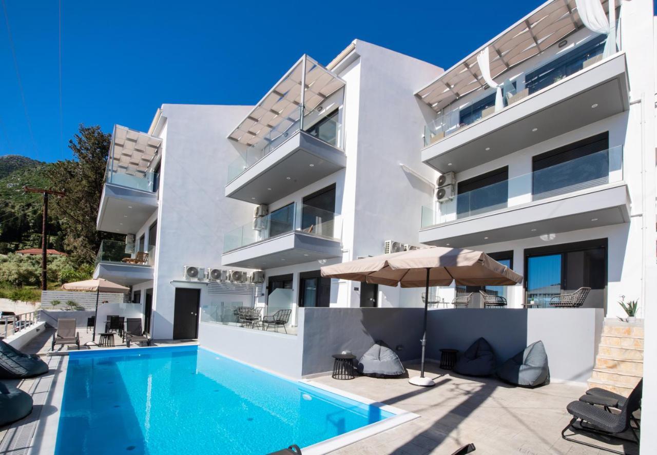 Angelica'S And Irene'S Design Apartments Swimming Pool Никиана Экстерьер фото