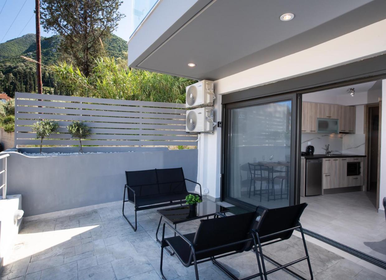 Angelica'S And Irene'S Design Apartments Swimming Pool Никиана Экстерьер фото